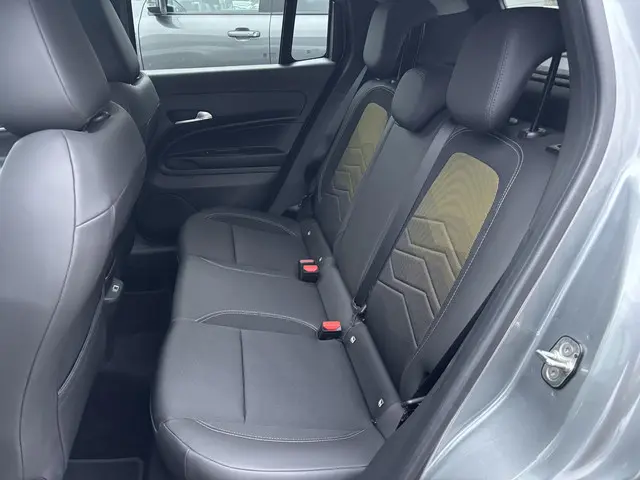 Jeep Avenger Summit 54 kWh 2023 Elektrisch 10