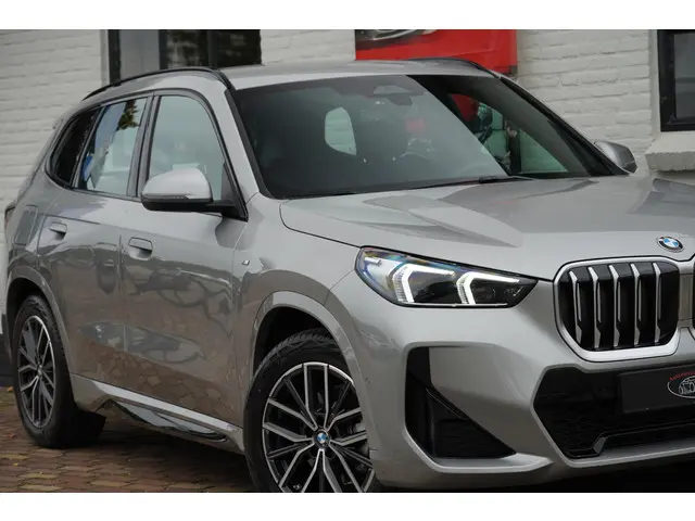 BMW X1 sDrive18i 2025 Benzine 16