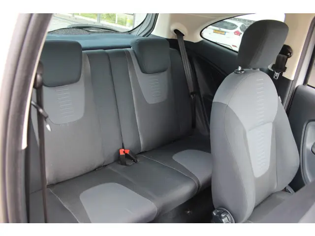 Ford Ka 1.2 Titanium X Pack / Chrome Pack 2015 Benzine 17