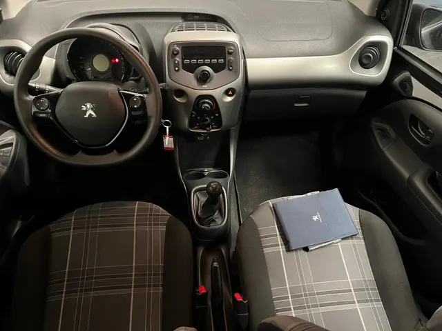 Peugeot 108 1.0 e-VTi Active AIRCO! 2017 Benzine 9