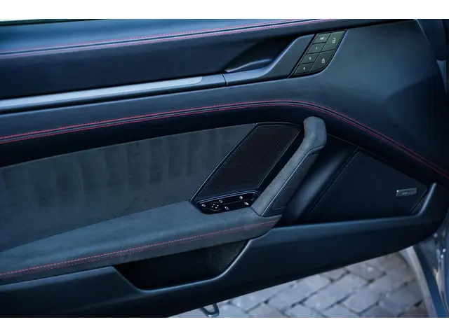Porsche 911 3.0 Targa 4 GTS 2023 Benzine 14