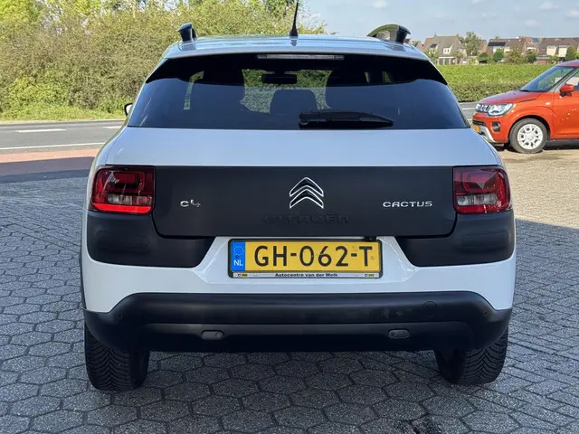 Citroën C4 Cactus 1.2 PureTech Shine 2015 Benzine 6