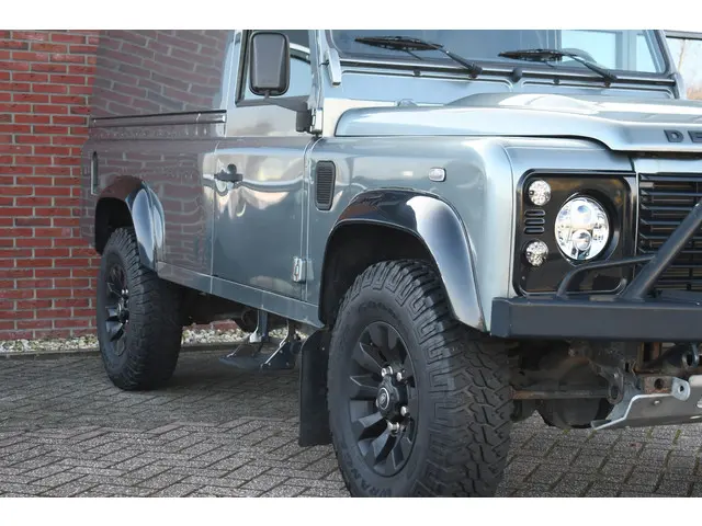 Land Rover Defender 110 2.2 TD4 Hard Top 2015 Diesel 34