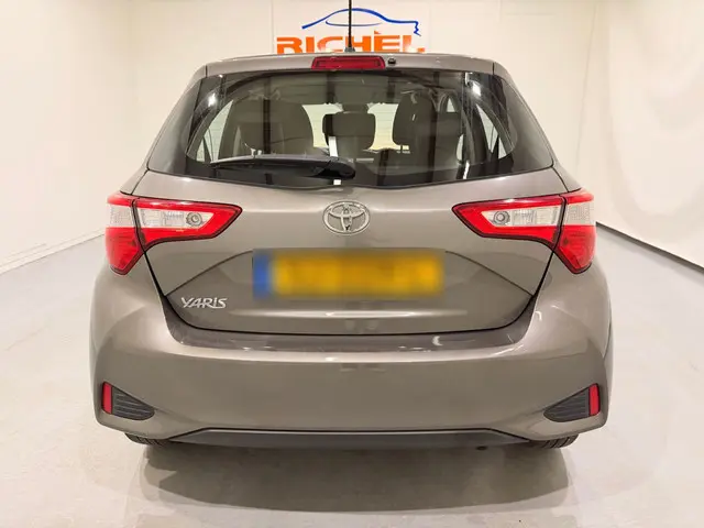 Toyota Yaris HB 1.0 VVT-i Aspiration 2017 Benzine 5