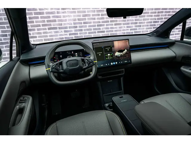 Lynk & Co 02 More 66 kWh 2026 Elektrisch 12