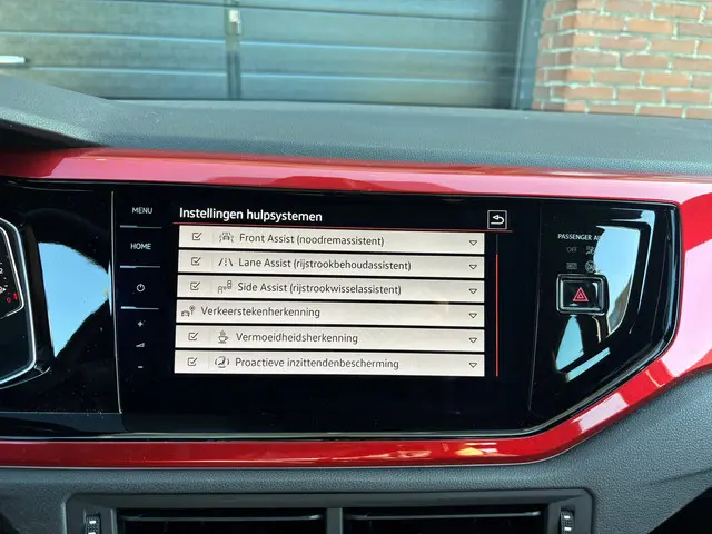 Volkswagen Polo 2.0 TSI GTI IQ LIGHT 2022 Benzine 33