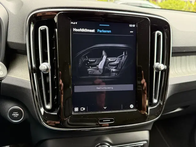 Volvo XC40 2.0 B4 Plus Dark 2022 Benzine 23