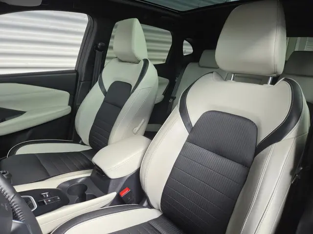 Nissan QASHQAI 1.3 MHEV Tekna 2023 Benzine 13