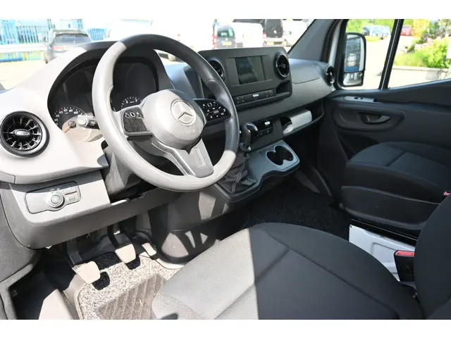 Mercedes-Benz Sprinter 516 CDI L2H2 2020 Diesel 12