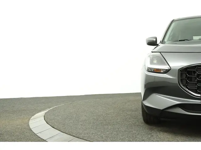 Suzuki Swift 1.2 Select Smart Hybrid 2025 Benzine 35