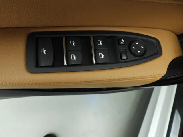 BMW 2 Serie Cabrio 220i 2018 Benzine 32