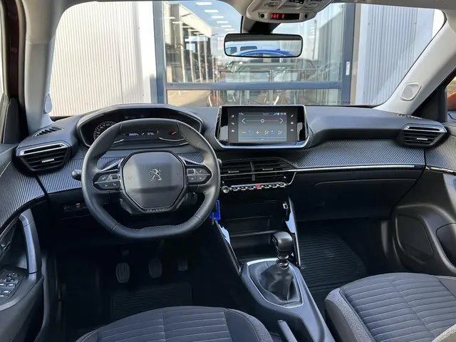 Peugeot 2008 1.2 PureTech Active 2021 Benzine 3