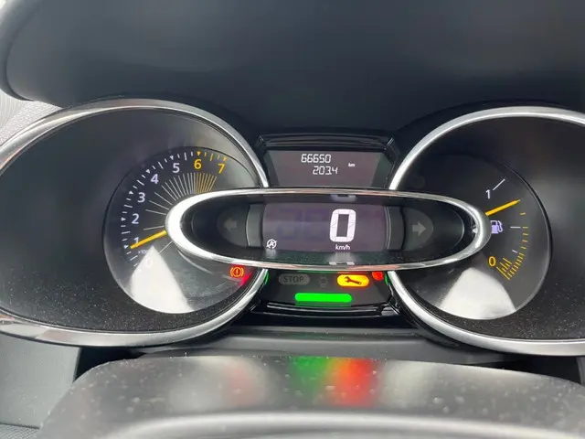 Renault Clio 0.9 TCe Expression 2015 Benzine