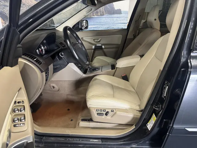 Volvo XC90 3.2 Summum 2013 Benzine 12