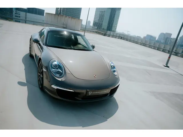 Porsche 911 3.8 Carrera S 2013 Benzine 2