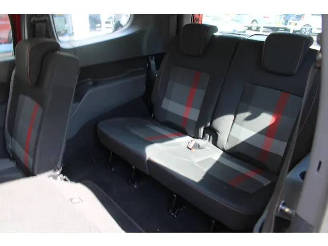 Dacia Lodgy 1.3 TCe Tech Road 7p. 2019 Benzine 19