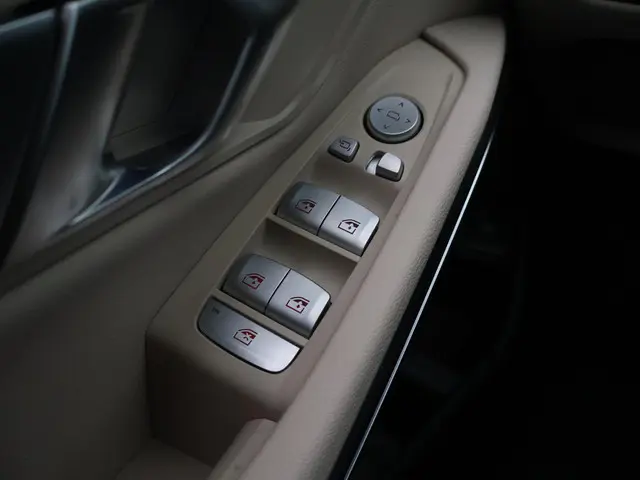 BMW 3 Serie Touring 330e 2025 Hybride Benzine 28