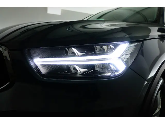 Volvo XC40 1.5 T3 Momentum Pro 2020 Benzine 30
