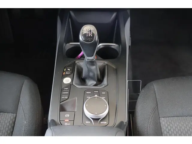 BMW 1 Serie 118i 2021 Benzine 15