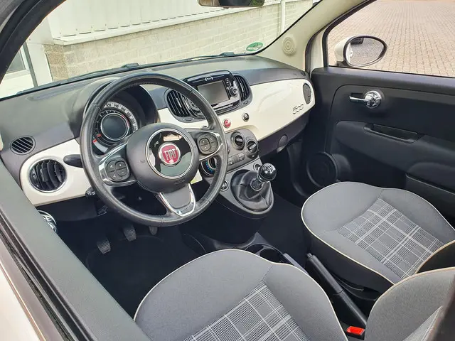 Fiat 500 0.9 TwinAir Turbo Lounge 2019 Benzine 4