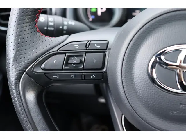 Toyota Yaris 1.5 Hybrid GR Sport 2023 Hybride Benzine 25