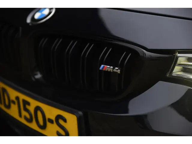 BMW M4 4-serie Coupé Competition 2017 Benzine 4