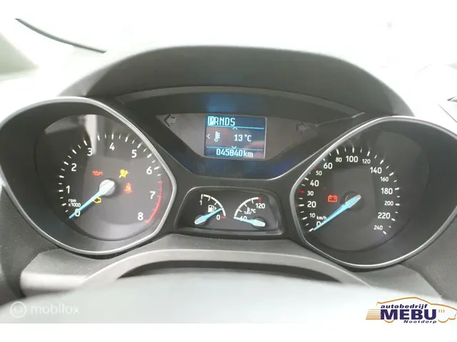 Ford C-MAX 1.5 Titanium 2015 Benzine 8