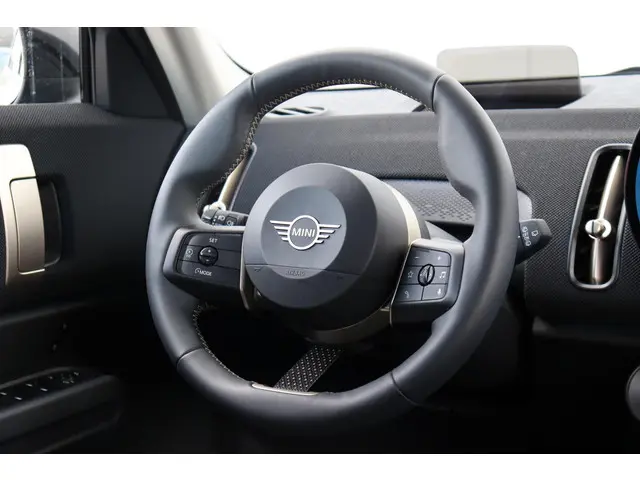 MINI Countryman C Aut. 2024 Benzine 17