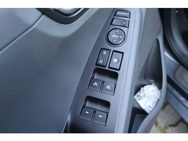 Hyundai IONIQ 1.6 GDi Comfort 2017 Hybride Benzine 21