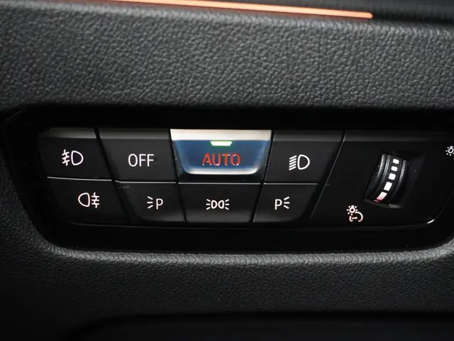 BMW 4 Serie Cabrio 420i High Executive 2021 Benzine 23