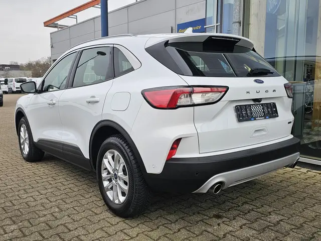 Ford Kuga 2.5 PHEV Titanium 2022 Hybride Benzine 3