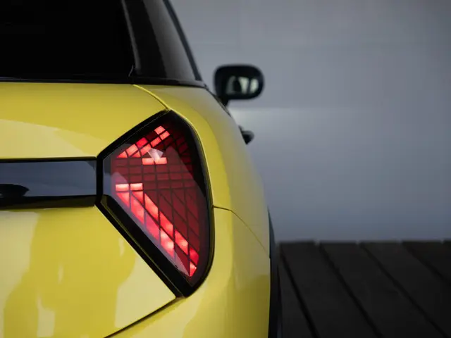 MINI 5-Deurs C 2025 Benzine 19
