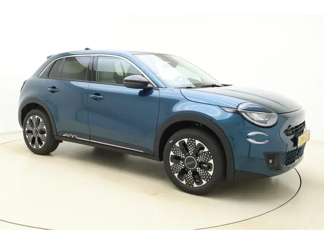 Fiat 600e La Prima 54 kWh 2025 Elektrisch 8