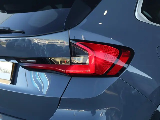 BMW X1 xDrive30e 2022 Hybride Benzine 12