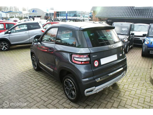 Ligier JS60 Brommobiel Chic 2020 Diesel 3