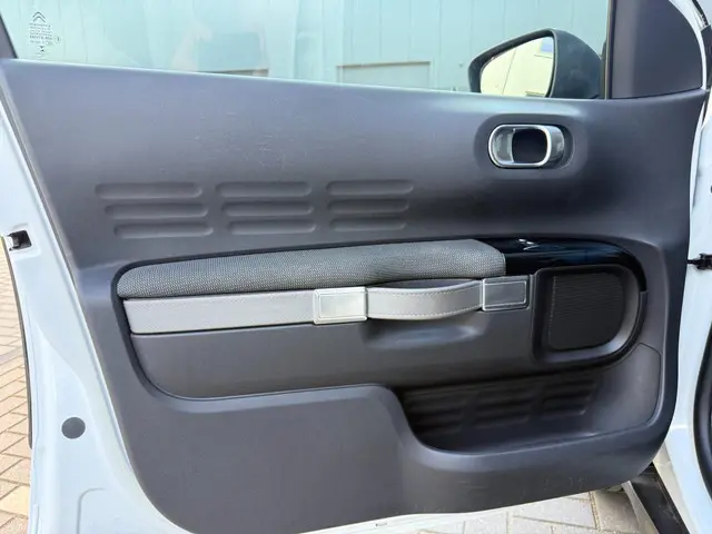Citroën C4 Cactus 1.2 PureTech Feel 2016 Benzine 10