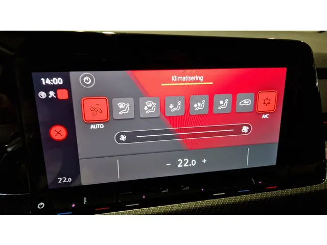 Volkswagen Golf 1.5 eTSI R-Line 2022 Benzine 28