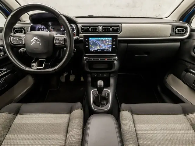 Citroën C3 1.2 PureTech Sport 2016 Benzine 6