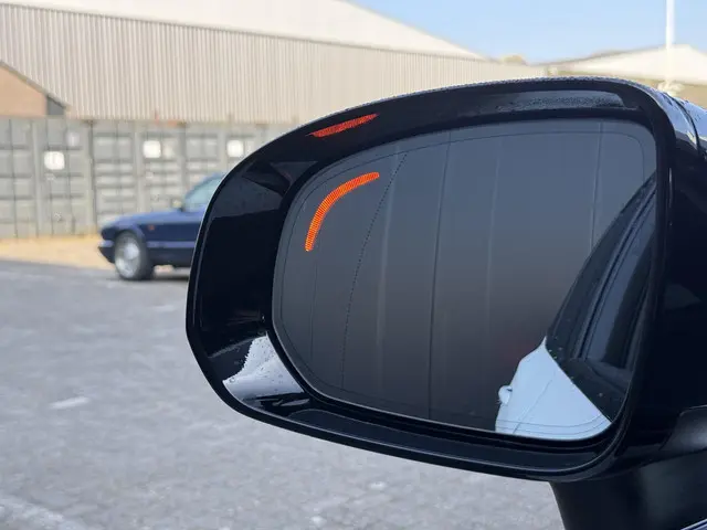 Volvo XC60 2.0 B5 R-Design 2022 Benzine 34