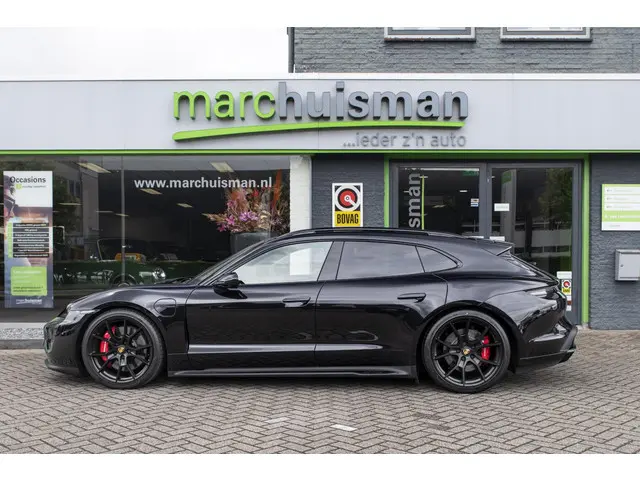 Porsche Taycan Sport Turismo GTS 93 kWh 2023 Elektrisch 18