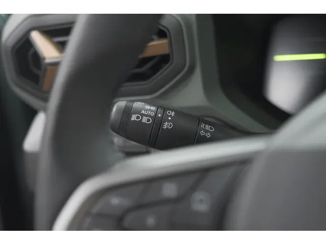 Dacia Duster Mild Hybrid 130 Extreme 2024 Benzine 35