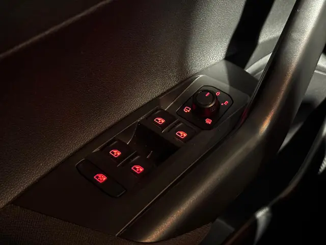 Volkswagen Polo 1.0 TSI Life Business 2019 Benzine 27