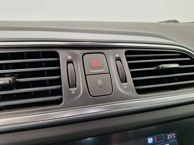 Renault Kadjar 1.3 TCe 160 EDC Intens 2019 Benzine 31