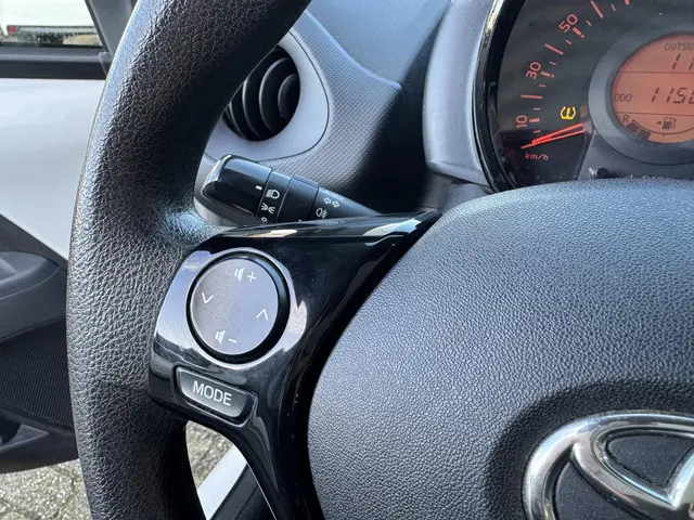 Toyota Aygo 1.0 VVT-i X-Fun, Bluetooth 2019 Benzine 9