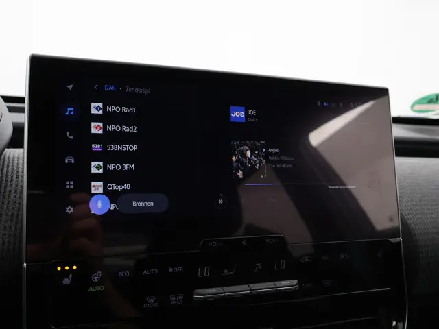 Toyota bZ4X DYNAMIC 71 kWh + TREKHAAK 2023 Elektrisch 23