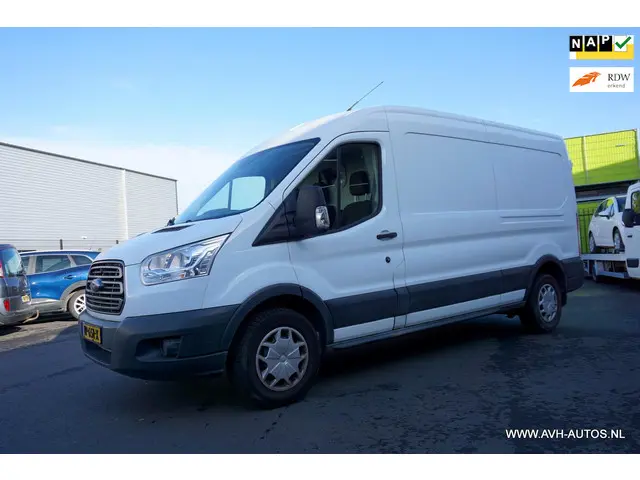 Ford Transit 350 2.2 TDCI L3H3 Ambiente 2015 Diesel
