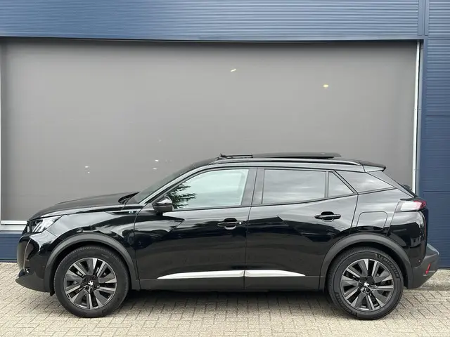 Peugeot e-2008 EV GT Pack 136 PK 2022 Elektrisch 3