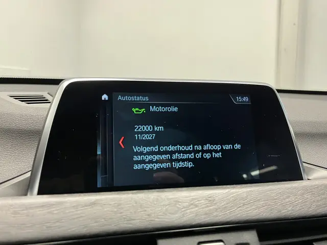 BMW X1 xDrive20i High Executive 2018 Benzine 18