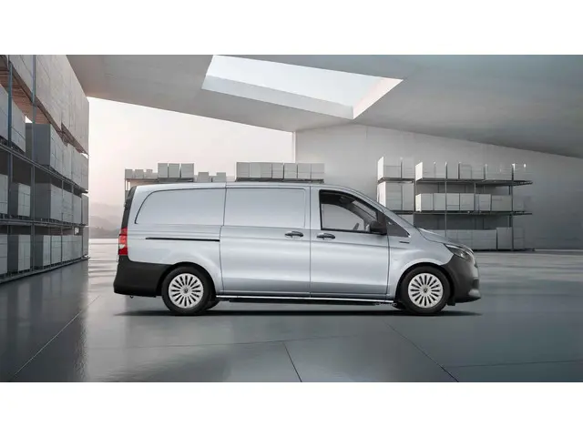 Mercedes-Benz eVito 112 L2 60 kWh 2025 Elektrisch 7