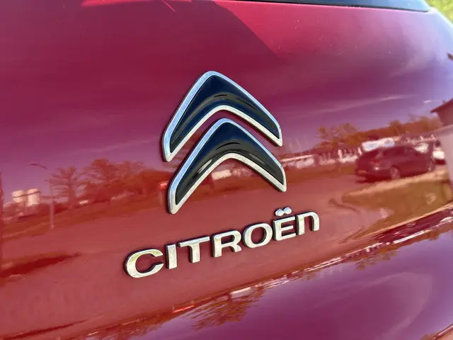 Citroën C3 1.2 PureTech S&S Shine 2017 Benzine 33